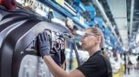 Стаття (Не)жіночі професії. Як війна в Україні змінила ринок праці? Робота і Труд